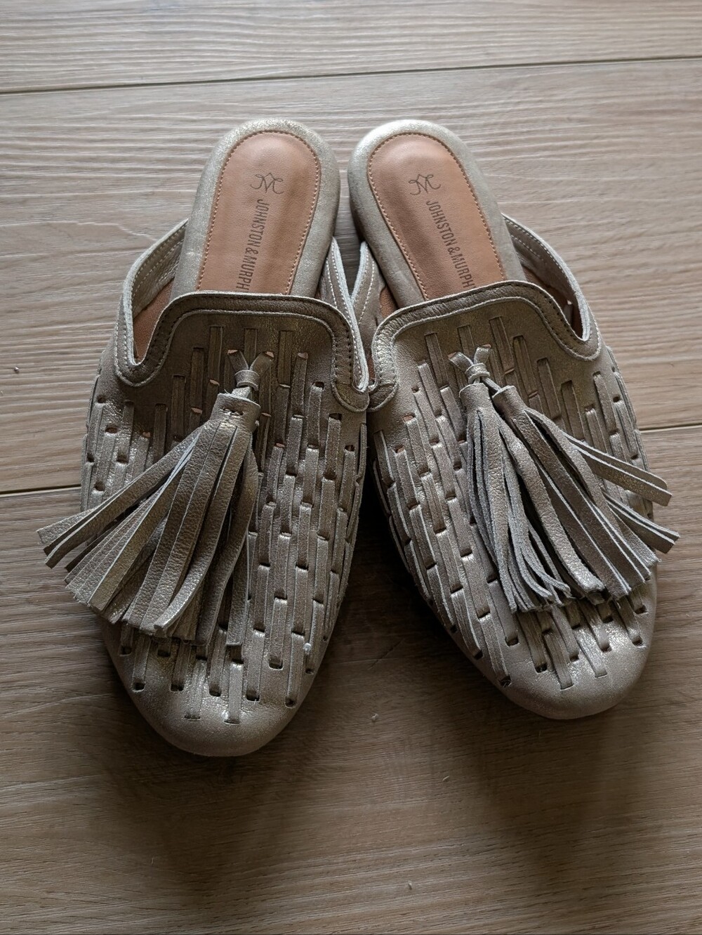 Johnston & Murphy Women's Metallic Taupe Tassel Slip-On Mules